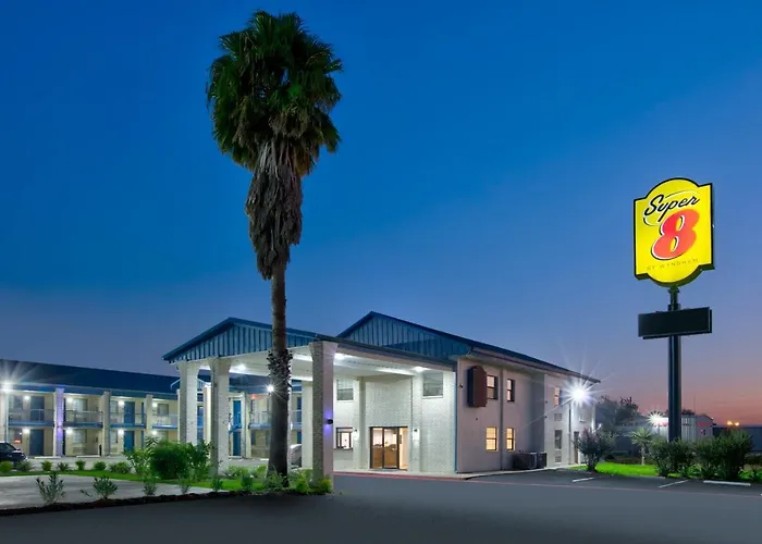 Super 8 By Wyndham Victoria - South - Hwy 59